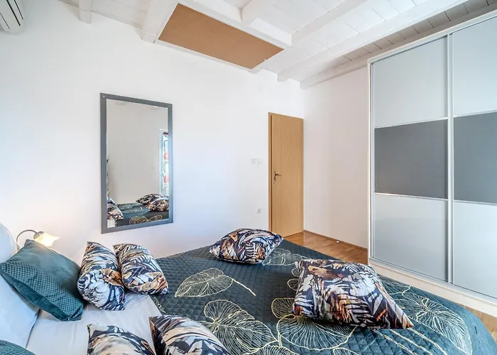 Moenia Apartments