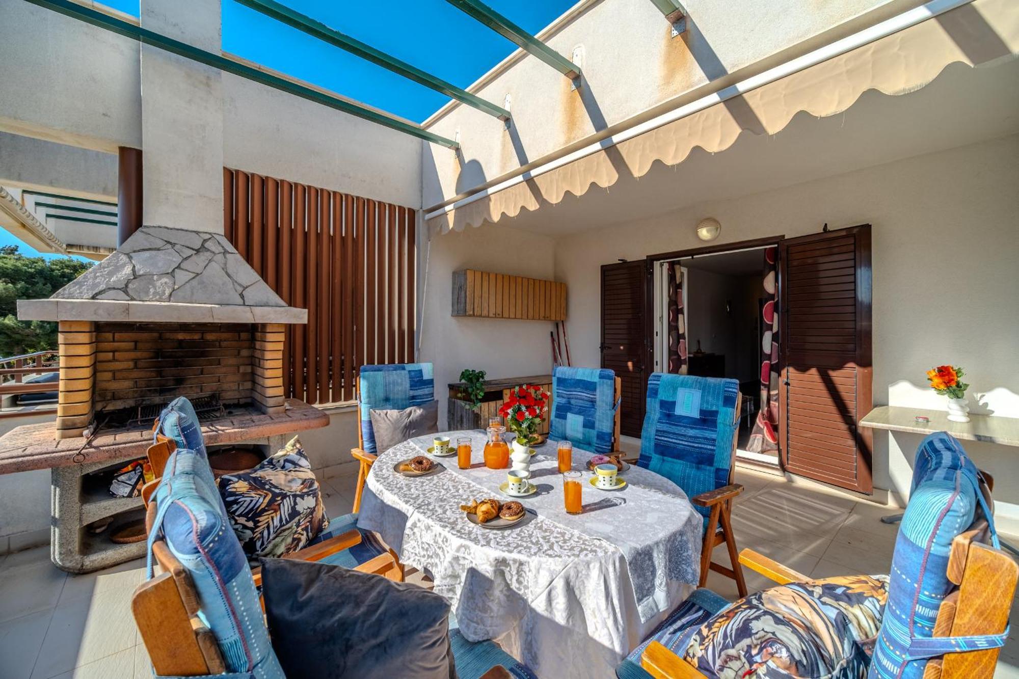 Apartamento Moenia Milna (Brac)